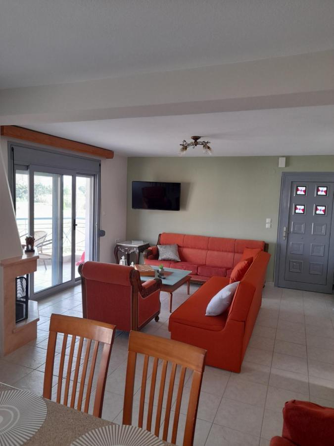 Dominikis Appartment Néa Péramos Exteriör bild