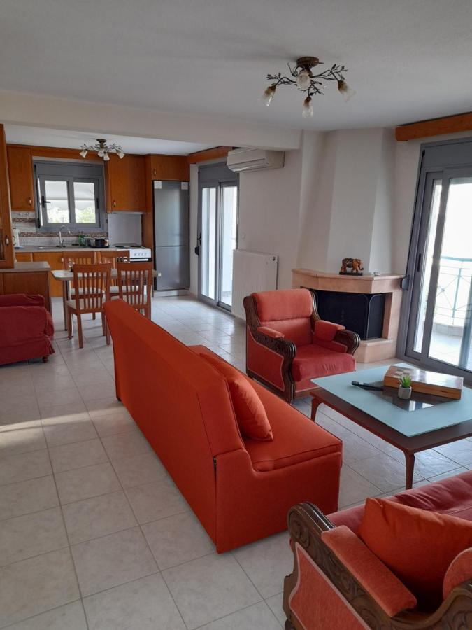 Dominikis Appartment Néa Péramos Exteriör bild