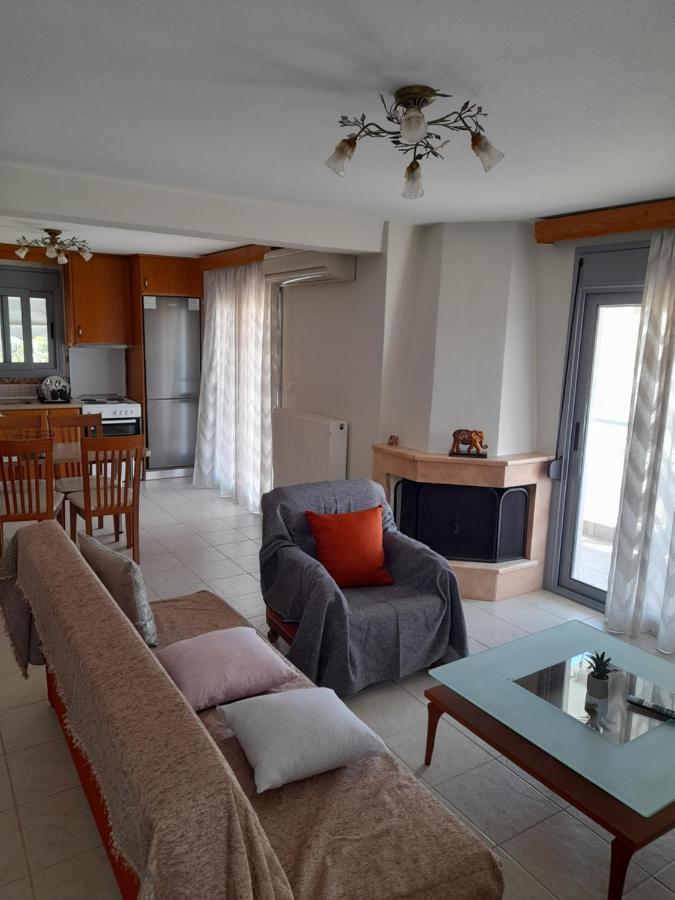 Dominikis Appartment Néa Péramos Exteriör bild