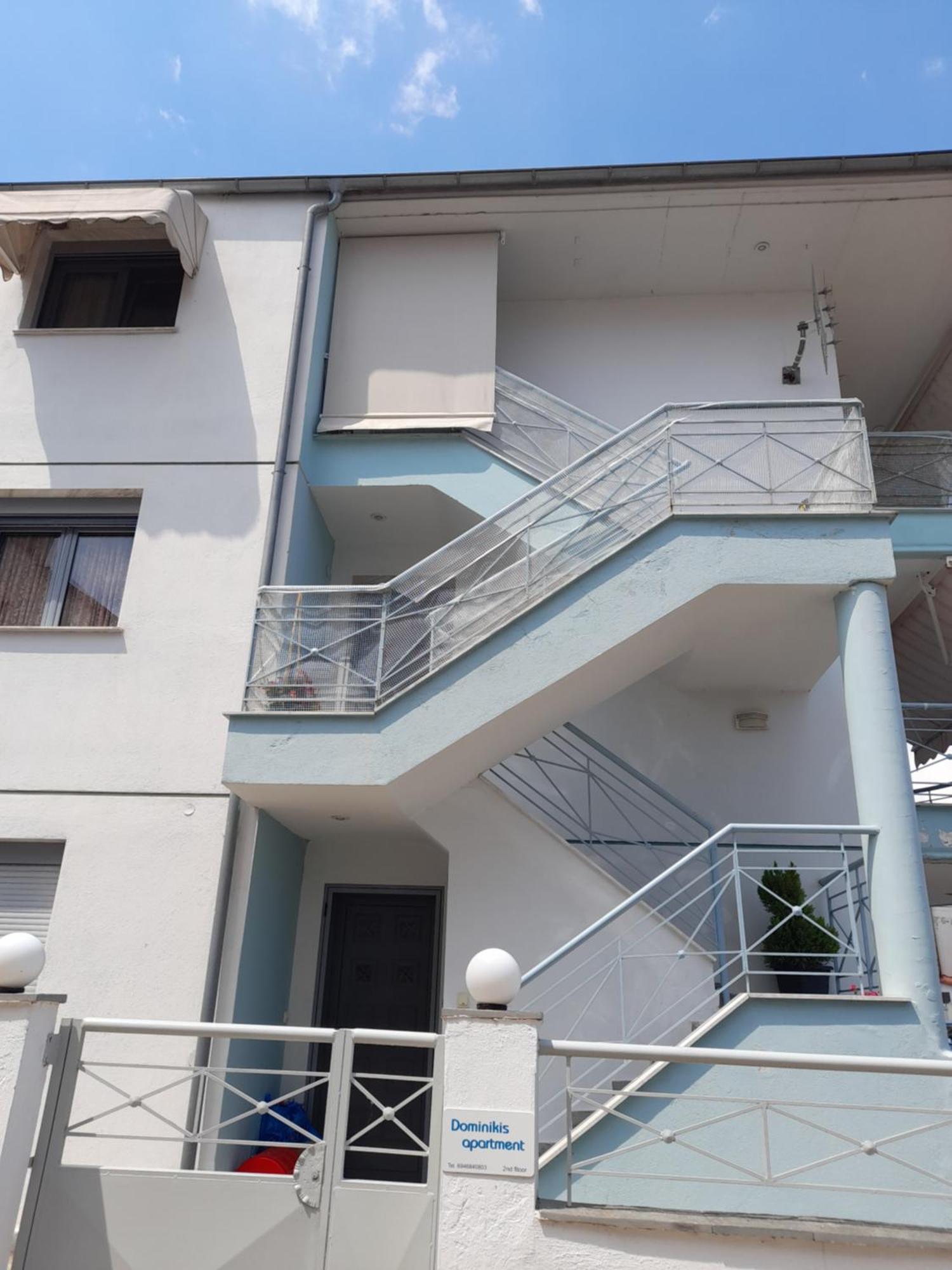 Dominikis Appartment Néa Péramos Exteriör bild